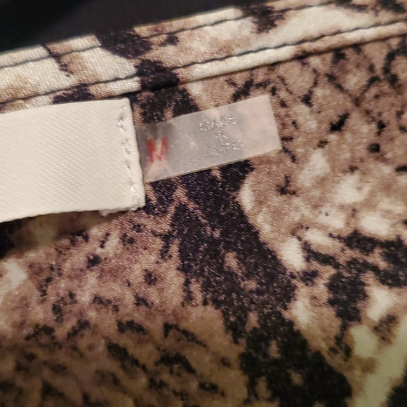 Snake print wrap blouse - Picture 5 of 6